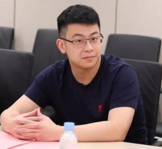 王泽龙资料,探索科技创新的领军人物